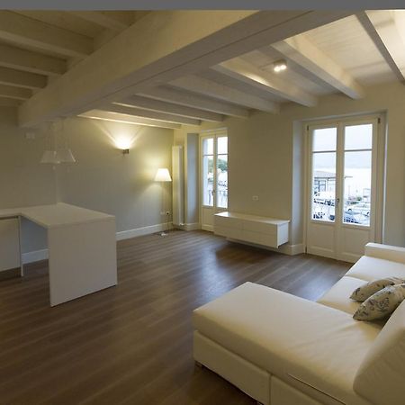 La Casa Del Porto Apartment Ловере Стая снимка