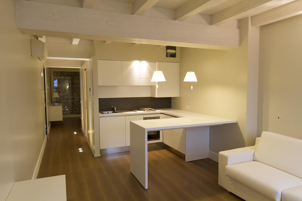 La Casa Del Porto Apartment Ловере Екстериор снимка