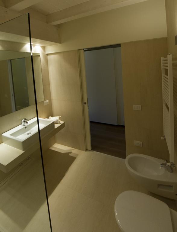 La Casa Del Porto Apartment Ловере Стая снимка