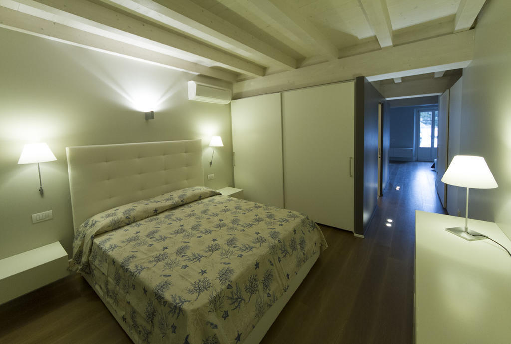 La Casa Del Porto Apartment Ловере Стая снимка